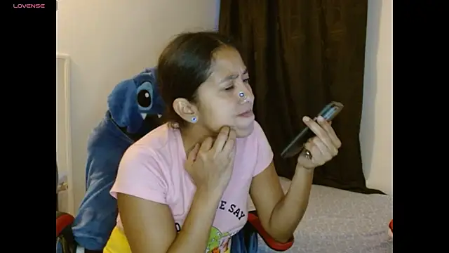 Snapshot of NovahPerotti chatting on May 28, 11:13 pm NovahPerotti online show from May 28, 11:13 pm