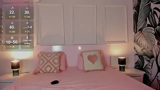 EVANGELIINE 21 online show from January 6, 6:44 pm