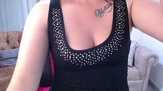 amanda rousee online show from May 7, 3:34 am