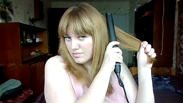 swett girll online show from February 11, 1:38 pm