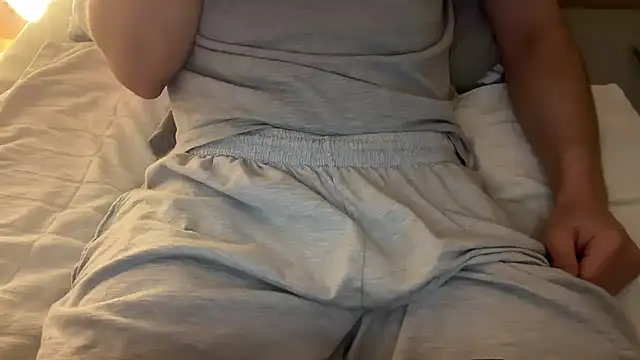 Snapshot of Fickero22s chatting on March 24, 8:25 pm Fickero22s online show from March 24, 8:25 pm