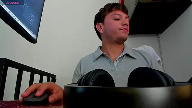 thiago duval online show from February 5, 10:03 pm