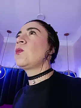 Snapshot of Victoria01_ chatting on February 8, 12:03 am Victoria01 online show from February 8, 12:03 am