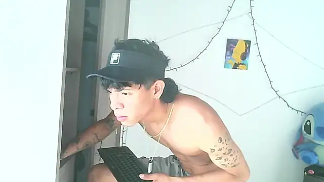 Snapshot of Glen_connor_11 chatting on January 15, 3:05 pm Glen connor 11 online show from January 15, 3:05 pm