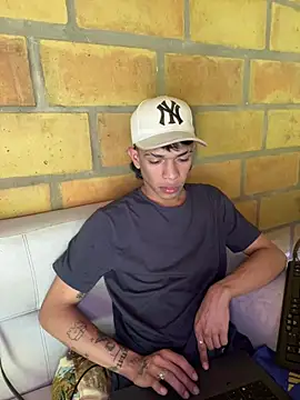 Snapshot of Glen_connor_11 chatting on March 10, 4:45 pm Glen connor 11 online show from March 10, 4:45 pm