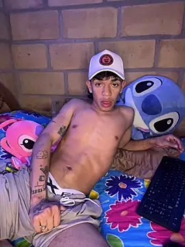 Snapshot of Glen_connor_11 chatting on March 19, 9:08 pm Glen connor 11 online show from March 19, 9:08 pm