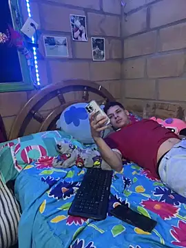 Snapshot of Glen_connor_11 chatting on March 22, 5:55 am Glen connor 11 online show from March 22, 5:55 am