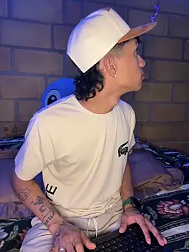 Snapshot of Glen_connor_11 chatting on March 30, 10:00 pm Glen connor 11 online show from March 30, 10:00 pm