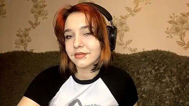 Snapshot of EmilyVeiro chatting on March 26, 4:23 pm EmilyVeiro online show from March 26, 4:23 pm