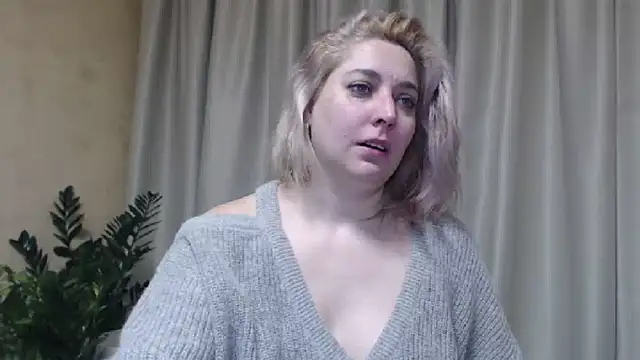 sweetpussy13 online show from January 24, 7:08 am