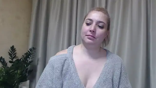 sweetpussy13 online show from February 5, 10:08 am
