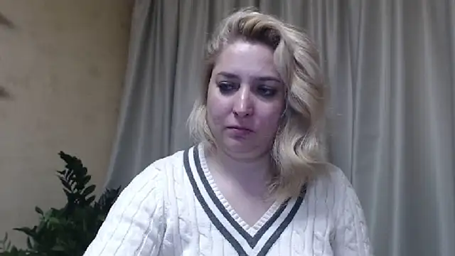 sweetpussy13 online show from March 16, 9:49 am
