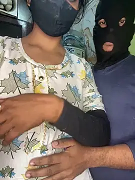 HOT-CUPAL22 online show from December 17, 2:06 am