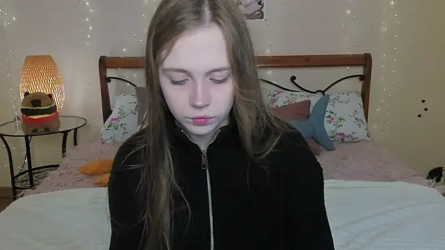 Snapshot of miya_soft chatting on May 31, 1:36 am miya soft online show from May 31, 1:36 am