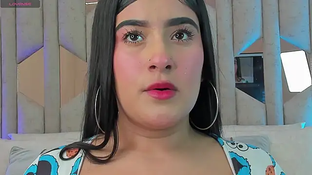 im ariana  online show from May 13, 8:16 pm