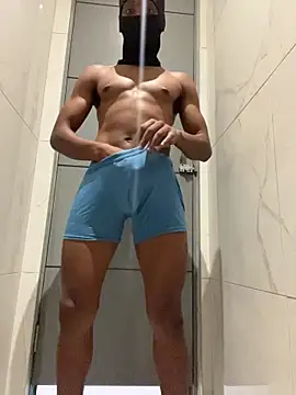 Snapshot of Thirdleg109 chatting on January 8, 10:06 am Thirdleg109 online show from January 8, 10:06 am