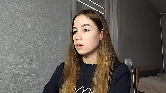 JiDzubak online show from December 19, 3:46 am