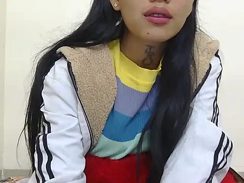 Snapshot of Cristina_love69 chatting on December 17, 6:36 pm Cristina love69 online show from December 17, 6:36 pm