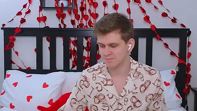 Snapshot of NickJohnas chatting on February 13, 1:51 pm NickJohnas online show from February 13, 1:51 pm