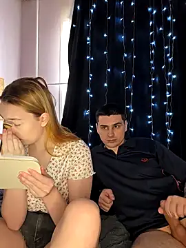 FoxyToxy online show from December 19, 2:40 am