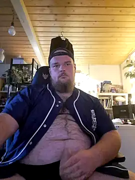 Snapshot of YoursxTruly chatting on July 3, 7:42 pm YoursxTruly online show from July 3, 7:42 pm