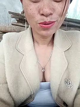 ngaytho004 online show from February 18, 7:26 am