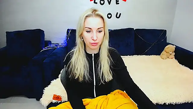 Snapshot of Hanna--Sweet chatting on February 7, 11:14 am Hanna--Sweet online show from February 7, 11:14 am