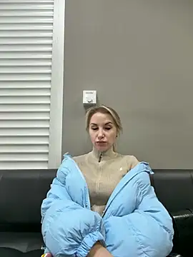 Hanna--Sweet online show from March 25, 6:30 am