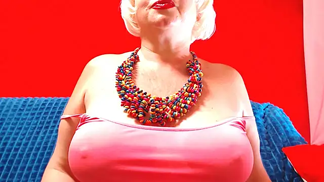 NaughtyMILF4UX online show from July 5, 3:45 am