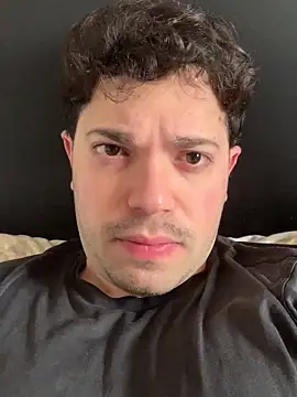 Snapshot of sognatore99 chatting on March 28, 10:37 am sognatore99 online show from March 28, 10:37 am