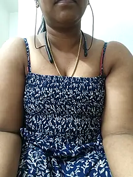 Snapshot of pattupattuma27 chatting on February 5, 8:41 am pattupattuma27 online show from February 5, 8:41 am