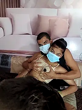 realcouple71 online show from June 20, 7:22 am