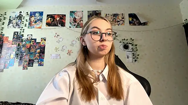 Snapshot of JanelBray chatting on January 13, 12:21 pm JanelBray online show from January 13, 12:21 pm