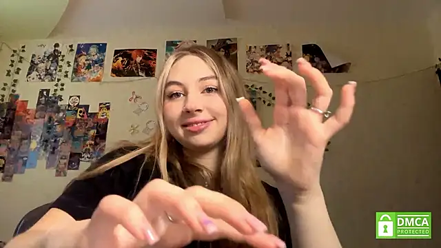 Snapshot of JanelBray chatting on February 14, 9:17 am JanelBray online show from February 14, 9:17 am