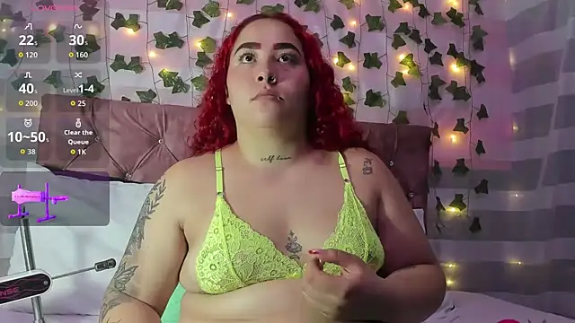 Ayla-marttinez online show from May 12, 1:47 am