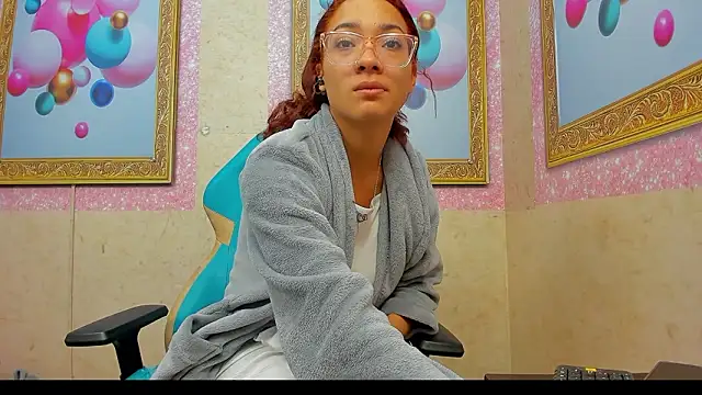 Snapshot of Jadde_Greyy_ chatting on January 31, 11:14 pm Jadde Greyy online show from January 31, 11:14 pm