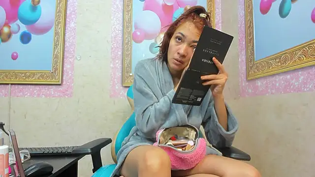 Snapshot of Jadde_Greyy_ chatting on February 4, 2:39 am Jadde Greyy online show from February 4, 2:39 am