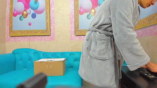 Snapshot of Jadde_Greyy_ chatting on February 19, 3:24 am Jadde Greyy online show from February 19, 3:24 am