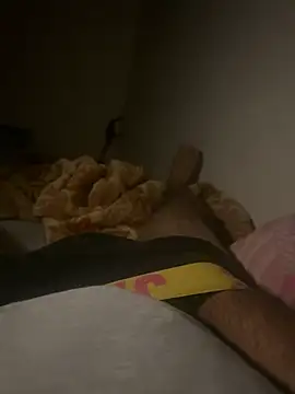 Snapshot of Night_outcam chatting on January 9, 8:10 pm Night outcam online show from January 9, 8:10 pm