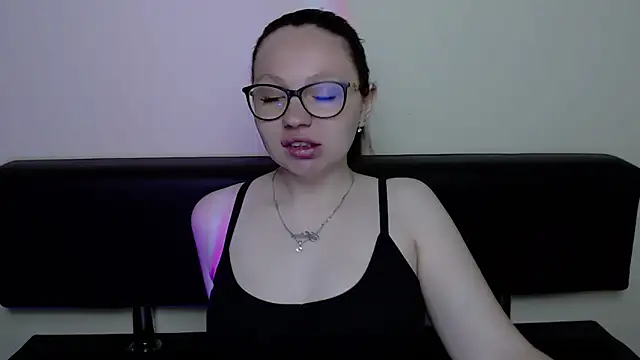 LiliaErmi online show from May 17, 10:11 am
