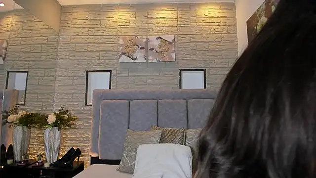 Snapshot of LanaRouse chatting on December 22, 12:35 pm LanaRouse online show from December 22, 12:35 pm