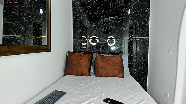 Snapshot of keyla_knowles chatting on March 12, 9:21 pm keyla knowles online show from March 12, 9:21 pm