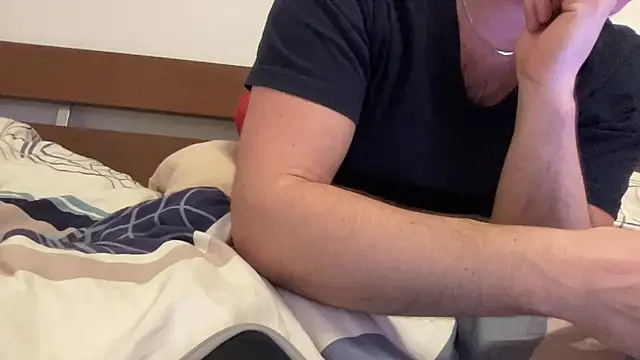 DereineGx online show from December 18, 8:48 pm