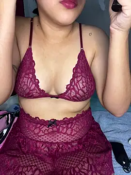 Snapshot of sextwox chatting on April 2, 1:47 am sextwox online show from April 2, 1:47 am