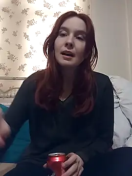 Snapshot of Atwsliiikizilll chatting on February 25, 8:24 am Atwsliiikizilll online show from February 25, 8:24 am