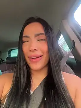 Snapshot of ValeriaTorress_ chatting on April 1, 8:28 pm ValeriaTorress online show from April 1, 8:28 pm