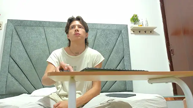 LoganRyder OS online show from December 21, 8:54 am