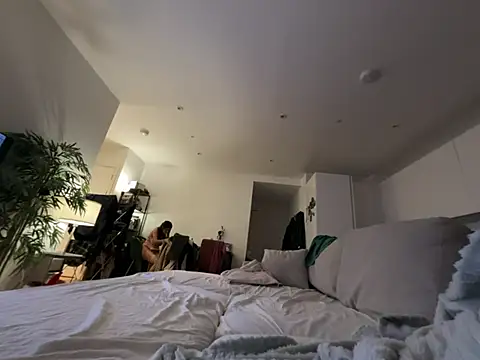 ap couple12 online show from February 21, 3:29 am