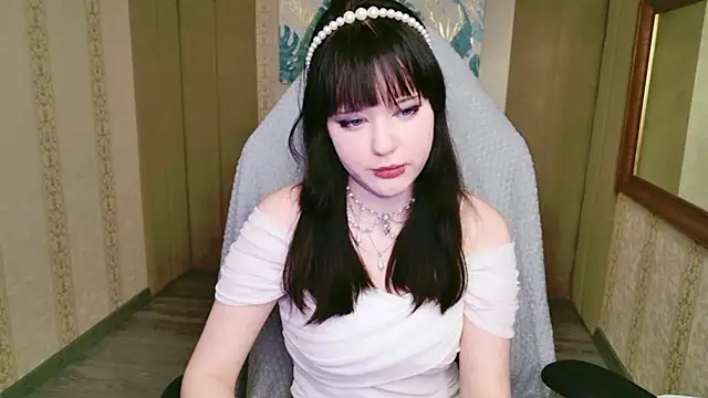 Ariel Morris online show from February 1, 8:40 pm