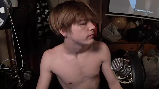 Snapshot of SuckADan chatting on January 19, 5:00 am SuckADan online show from January 19, 5:00 am